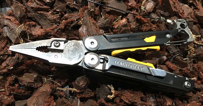 Leatherman Signal Multitool