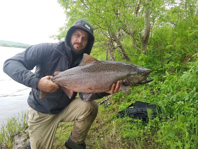 Salmon fishing in Kamchatka 